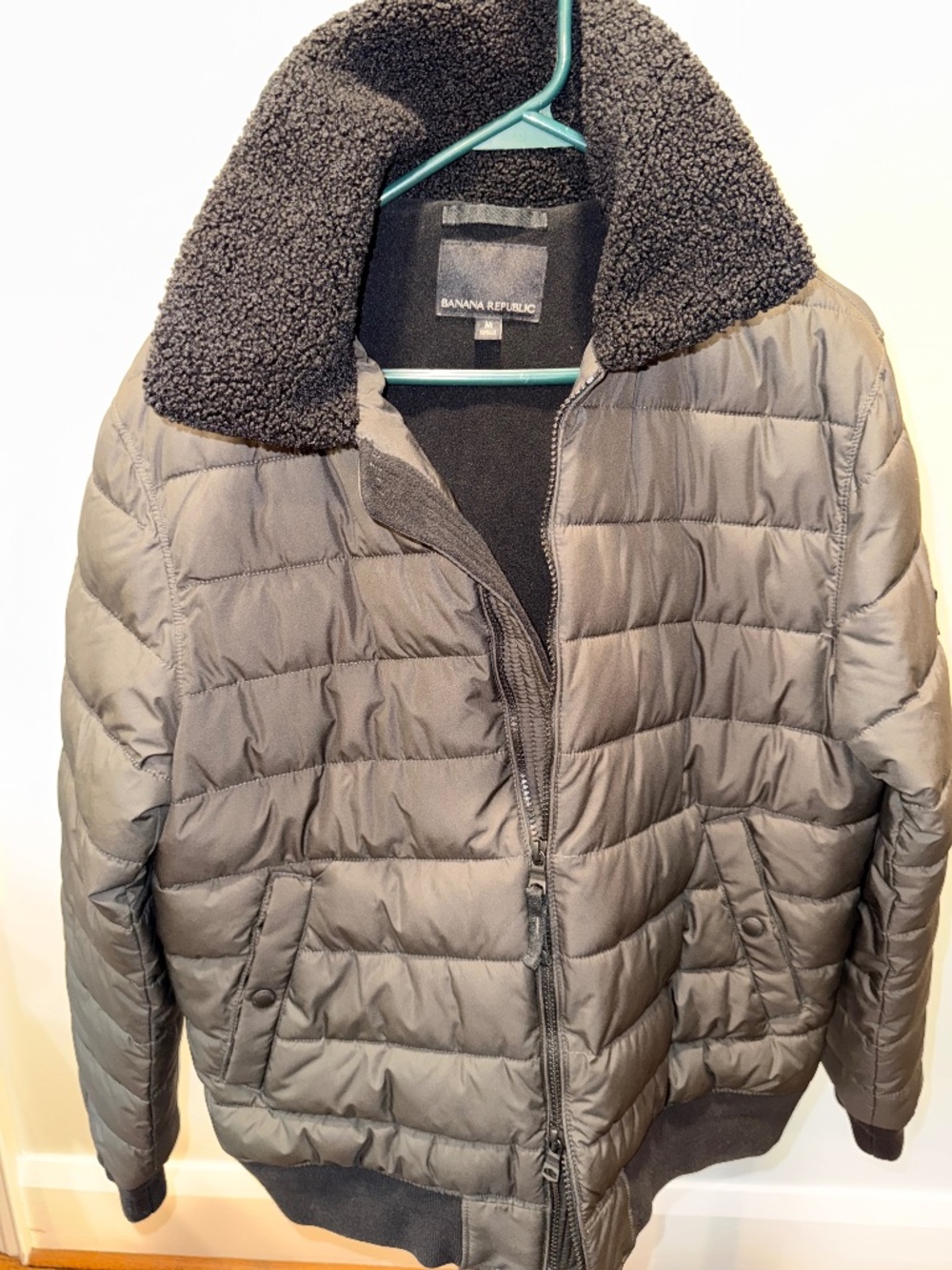 Banana Republic Men's Puffer Bomber Jacket Olive Sherpa Collar Water Resistant M